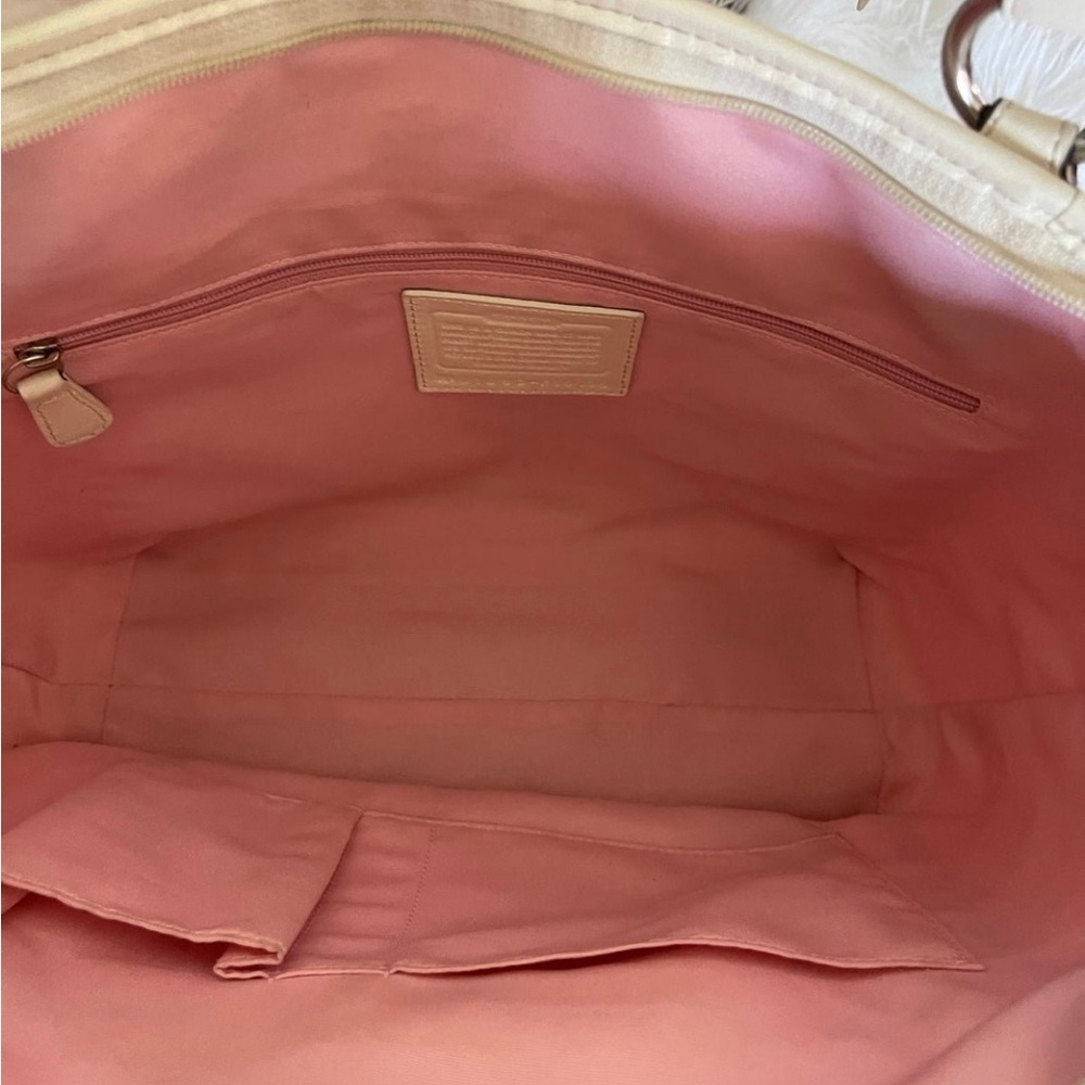 Coach Chelsea Signature Leah Tote Bag - Picture 8 of 11